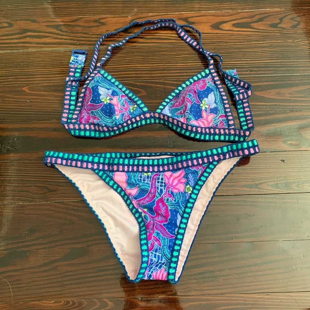 VS crochet bikini top - Picture 2 of 3